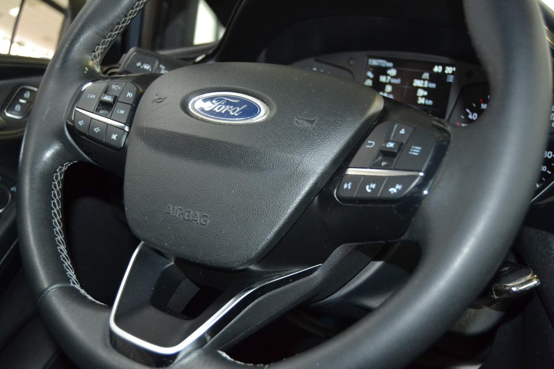 Ford Fiesta 1.5 TDCI 85CV Titanium UniPro/Navi/XENON