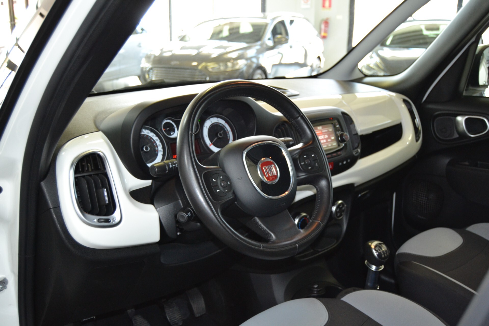Fiat 500L 1.6 MJT 120 CV Pop Star UniPro/Cruise