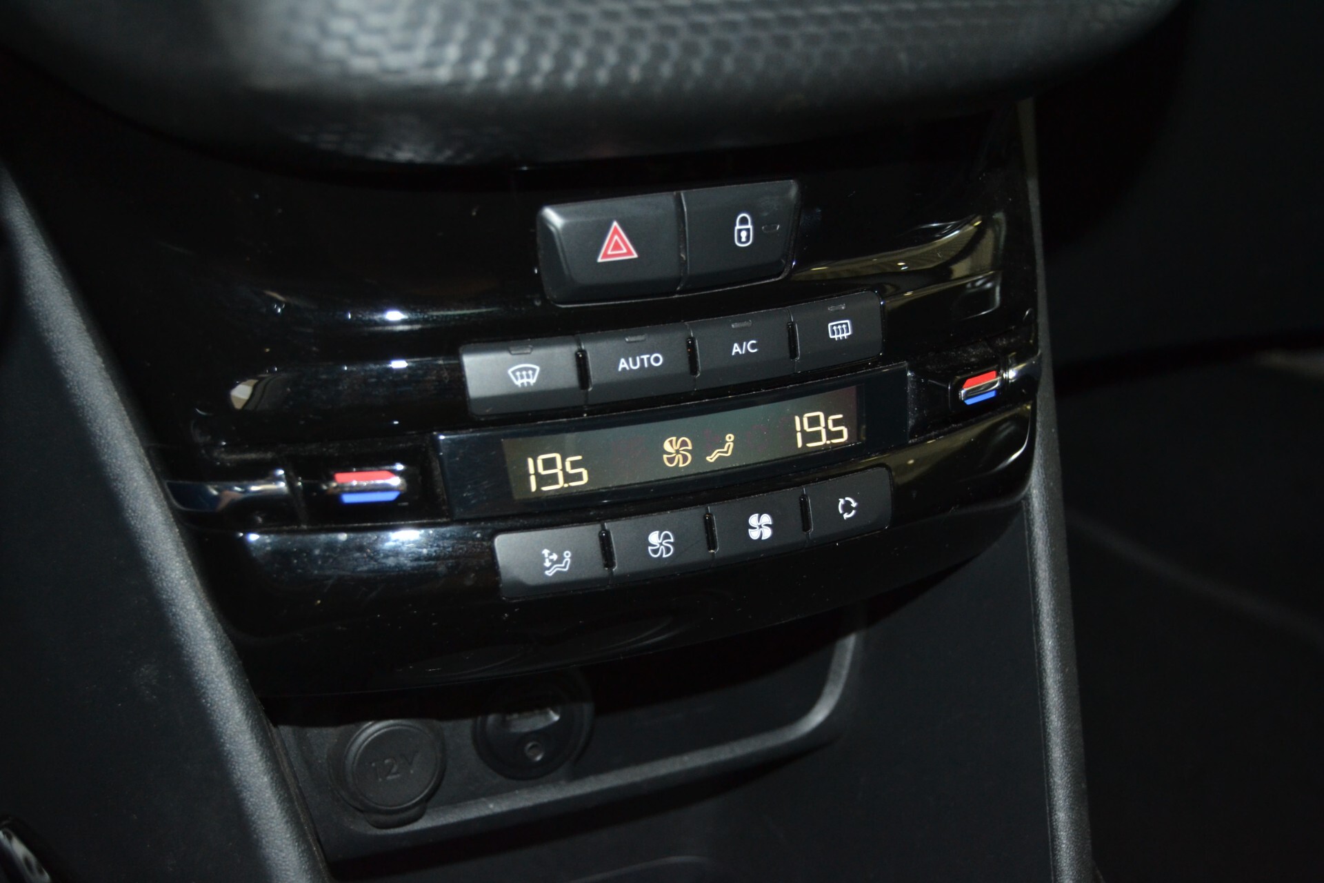 Peugeot 2008 BlueHDi 120 CV Crossway Tetto/Navi