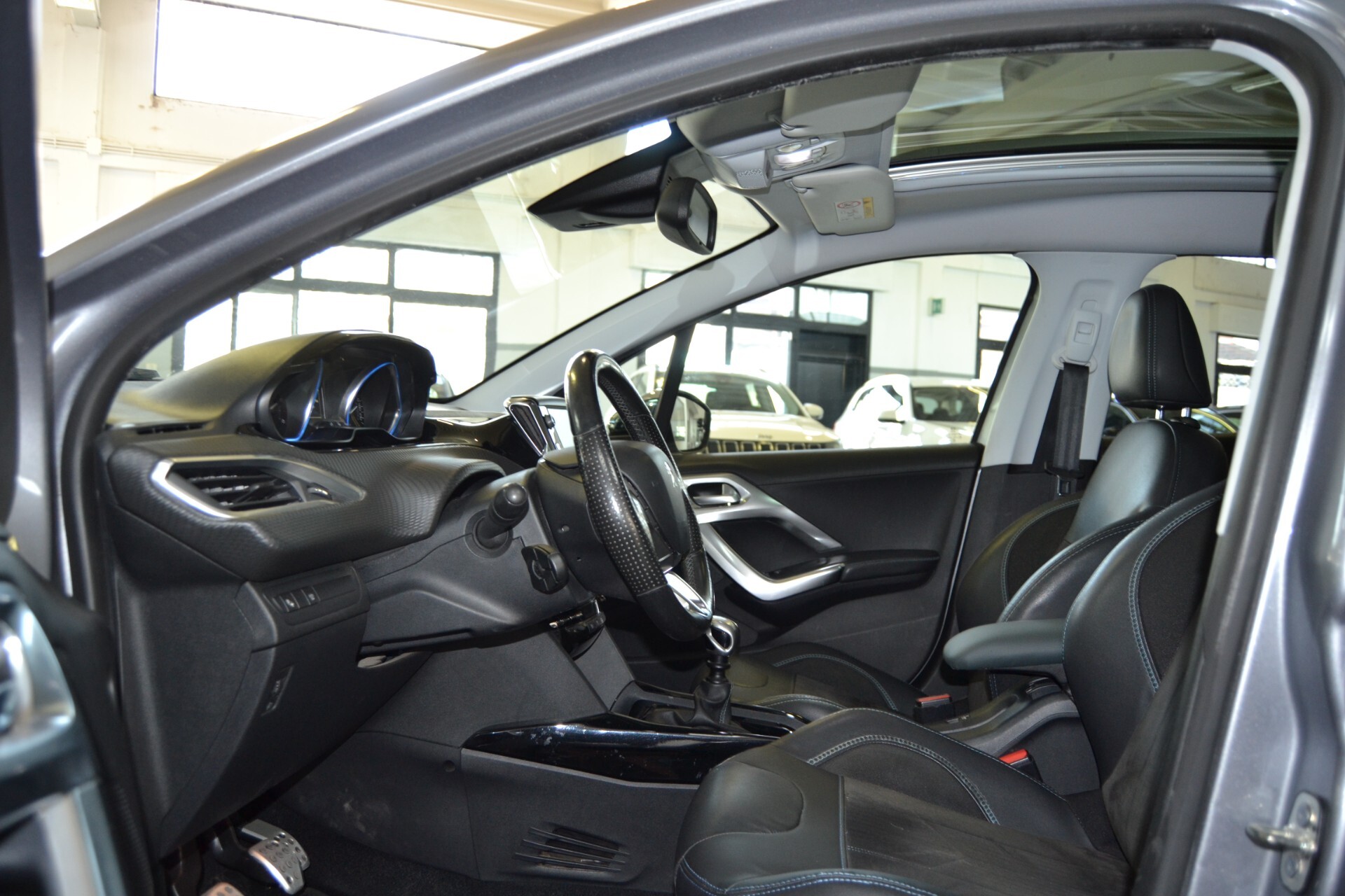 Peugeot 2008 BlueHDi 120 CV Crossway Tetto/Navi
