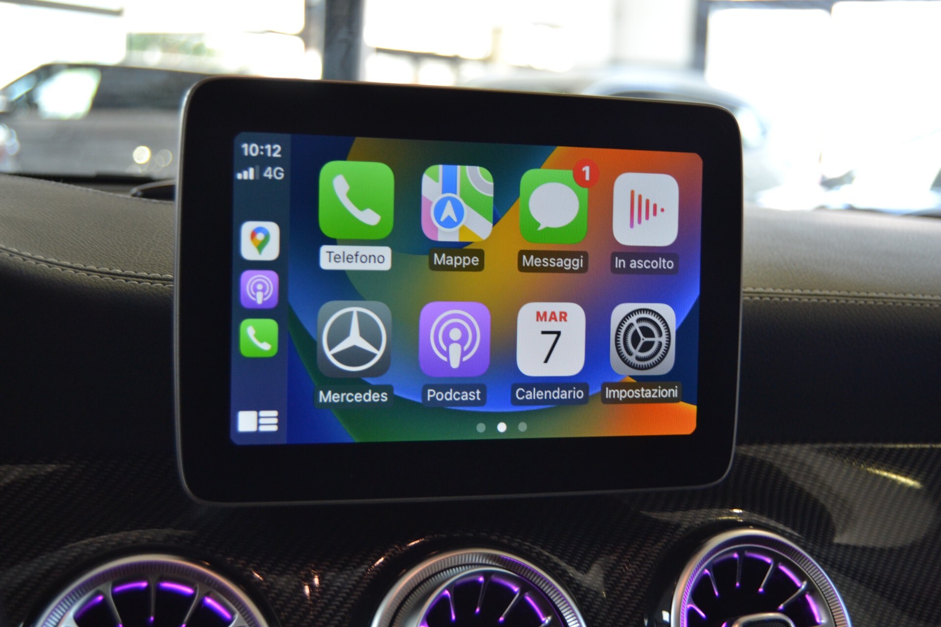Mercedes-Benz GLA 200D Night EDITION Tetto/Navi/Pelle/Auto 