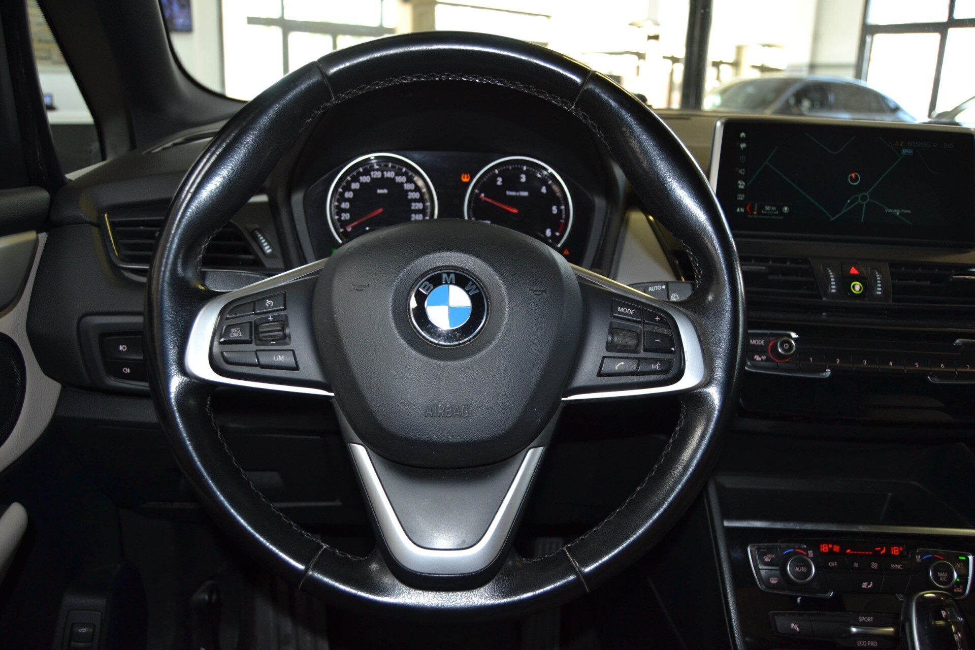 Bmw 216D ActiveTourer Luxury Auto/Navi/Pelle/Xenon