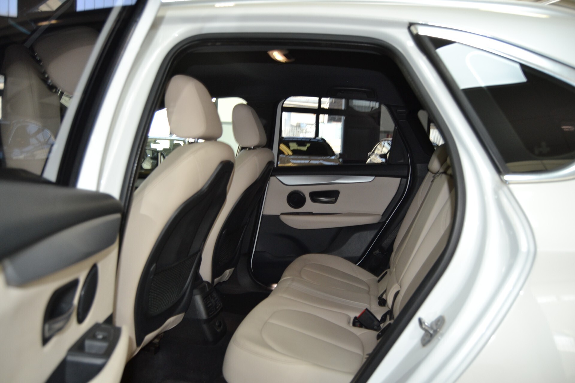 Bmw 216D ActiveTourer Luxury Auto/Navi/Pelle/Xenon