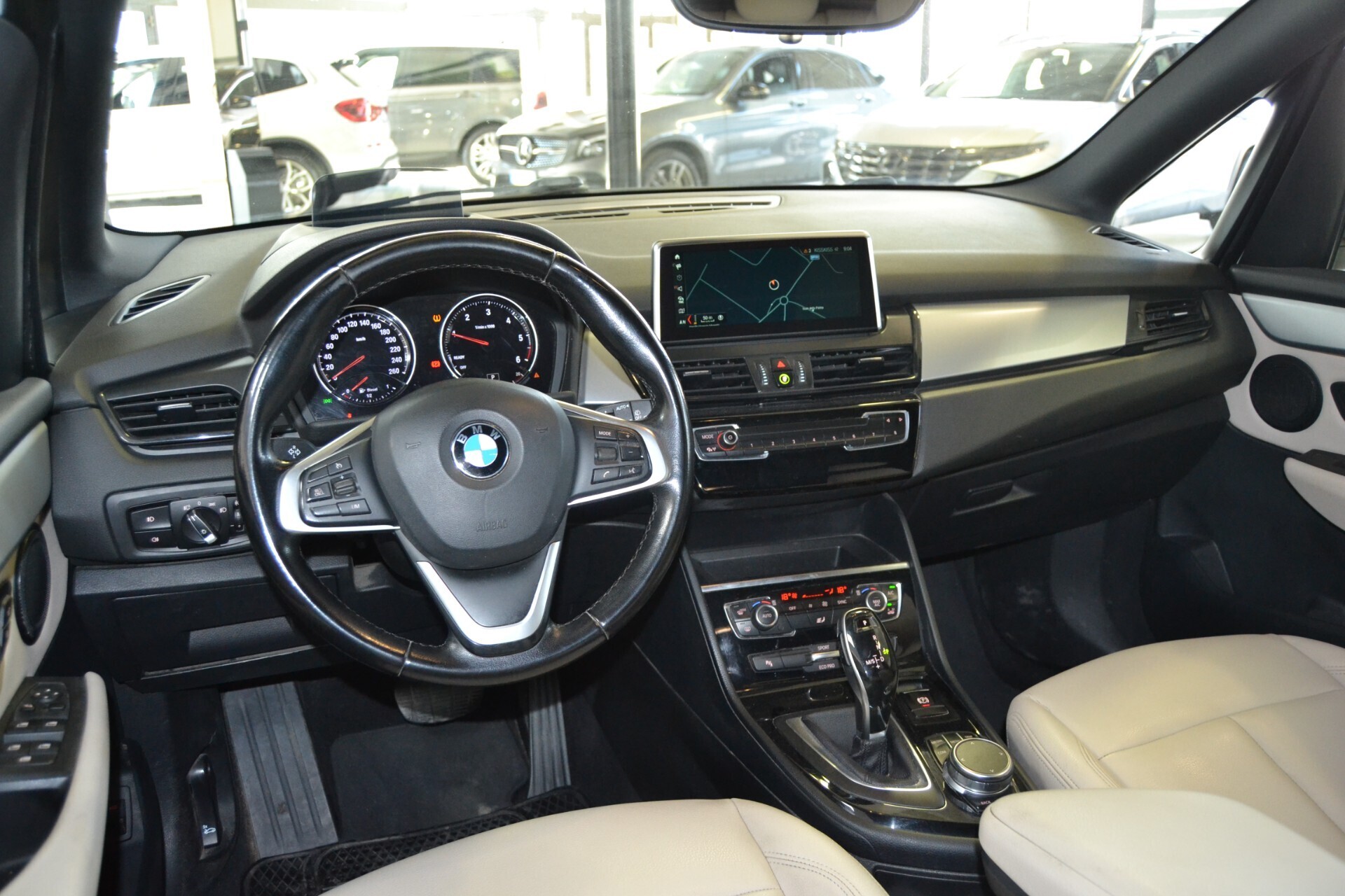 Bmw 216D ActiveTourer Luxury Auto/Navi/Pelle/Xenon