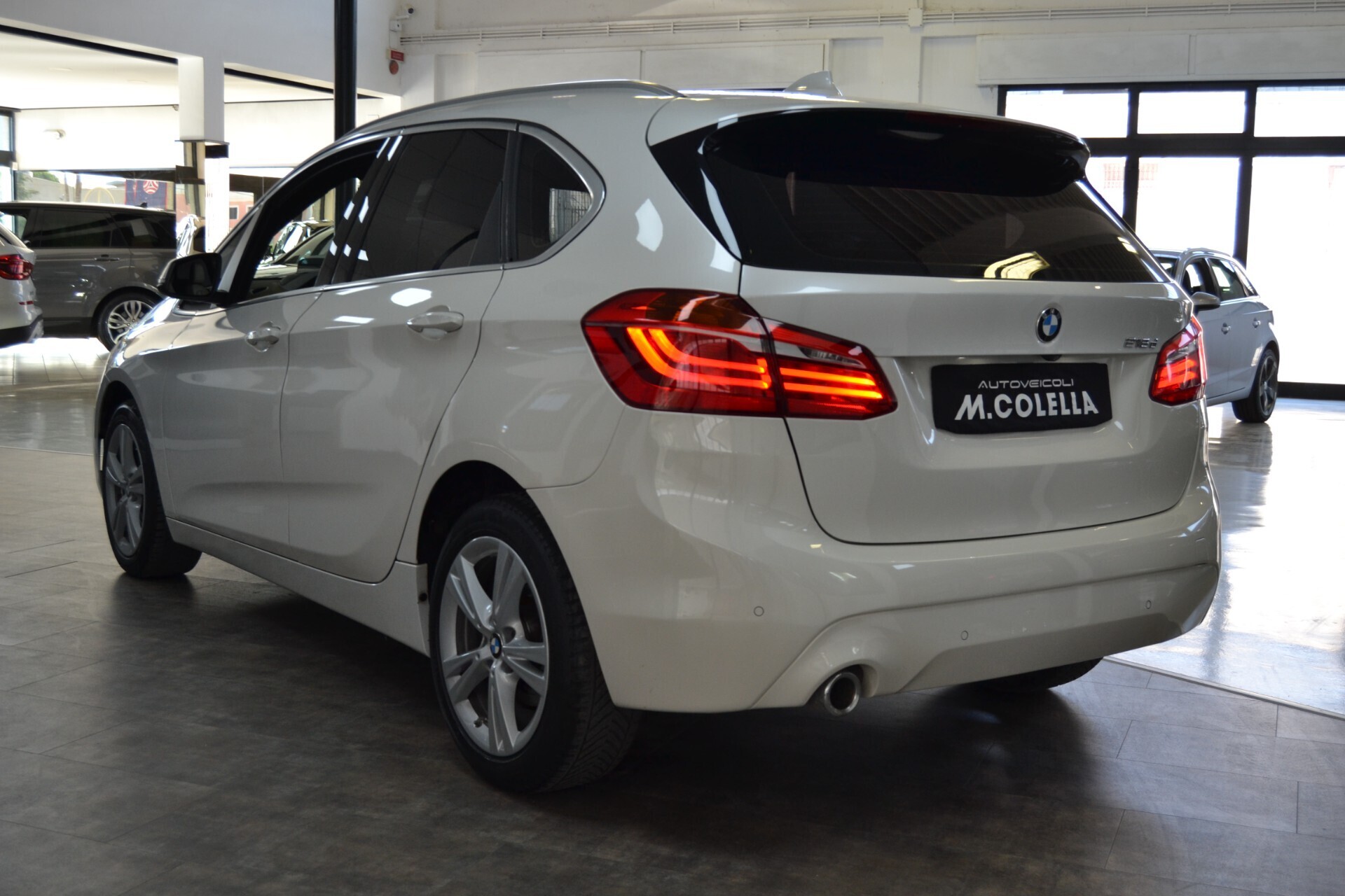 Bmw 216D ActiveTourer Luxury Auto/Navi/Pelle/Xenon