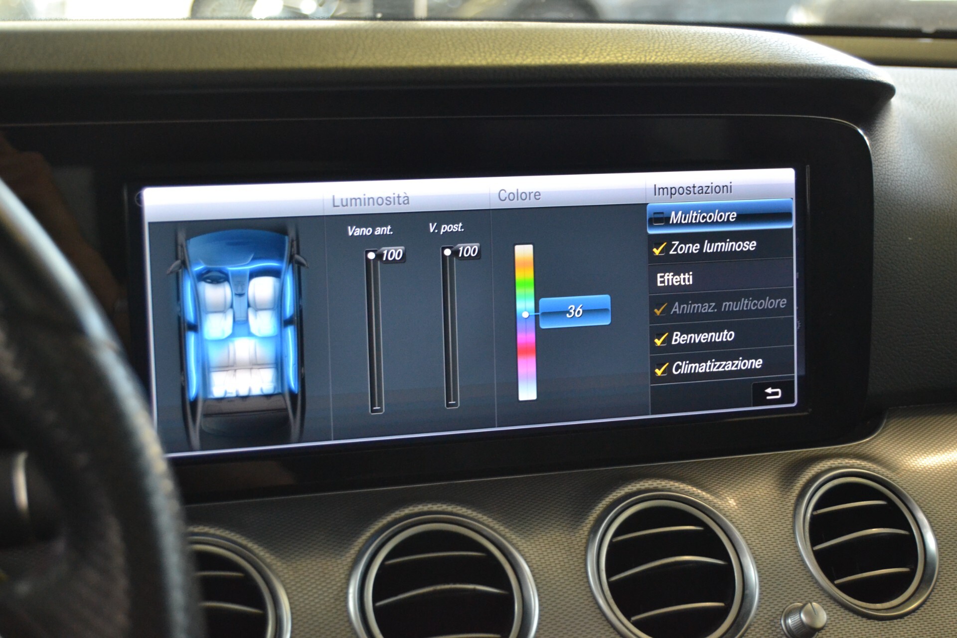 Mercedes E 220D Premium TETTO/Navi/Pelle/9G