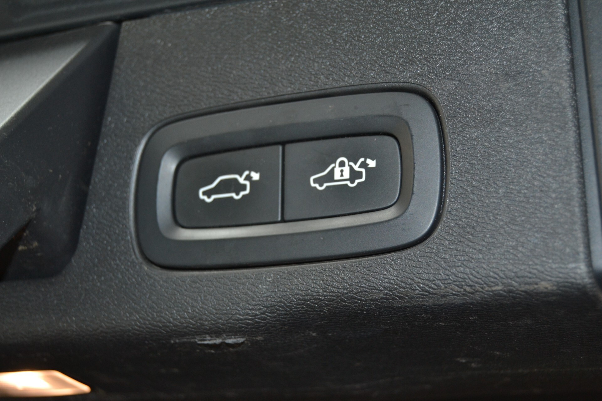 Volvo XC60 2.0D AWD Auto/navi/Pelle/led/KMDOC