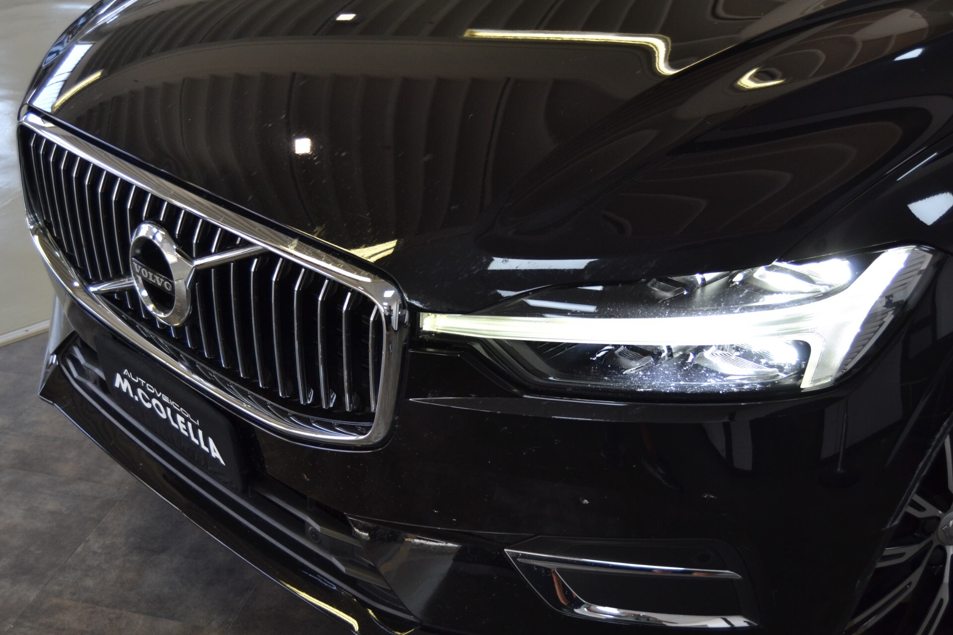 Volvo XC60 2.0D AWD Auto/navi/Pelle/led/KMDOC