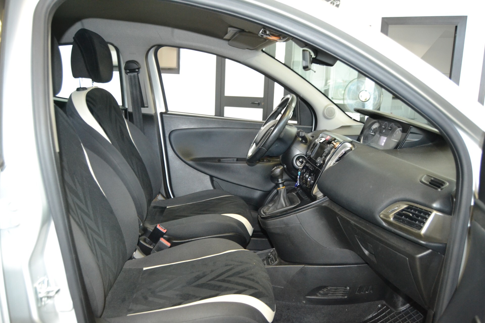 Lancia Ypsilon 1.2 69 CV 5 porte GPL Ecochic Gold