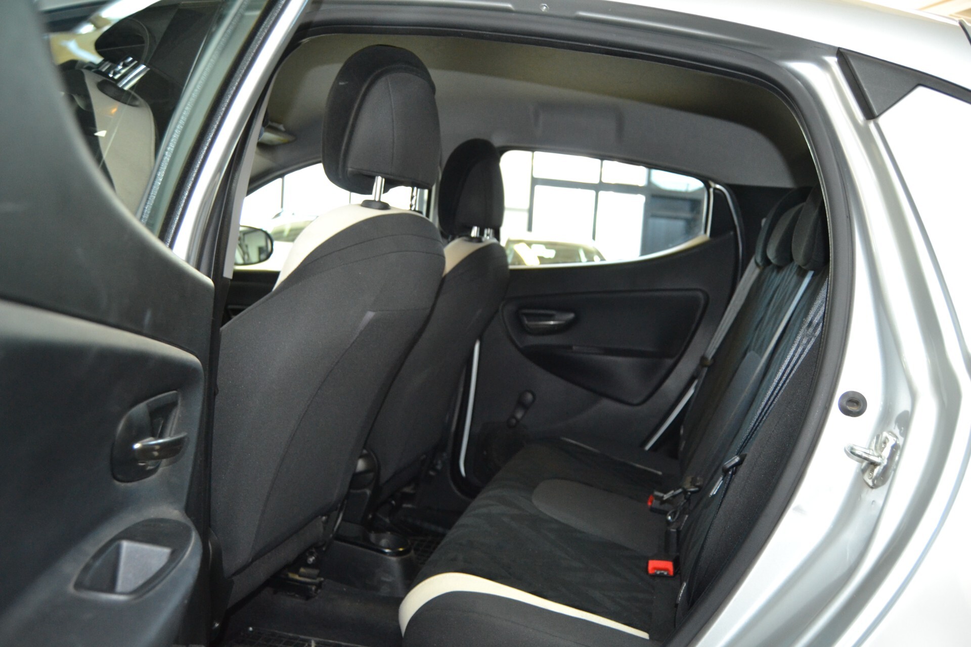Lancia Ypsilon 1.2 69 CV 5 porte GPL Ecochic Gold