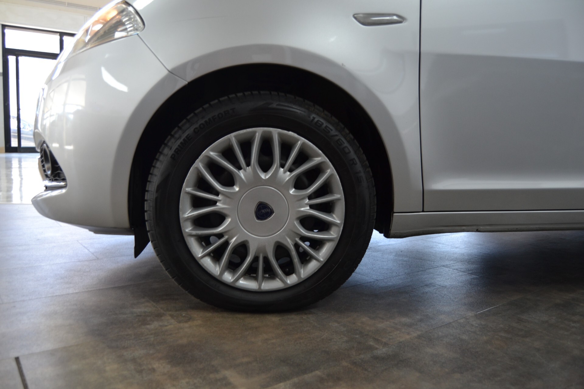 Lancia Ypsilon 1.2 69 CV 5 porte GPL Ecochic Gold