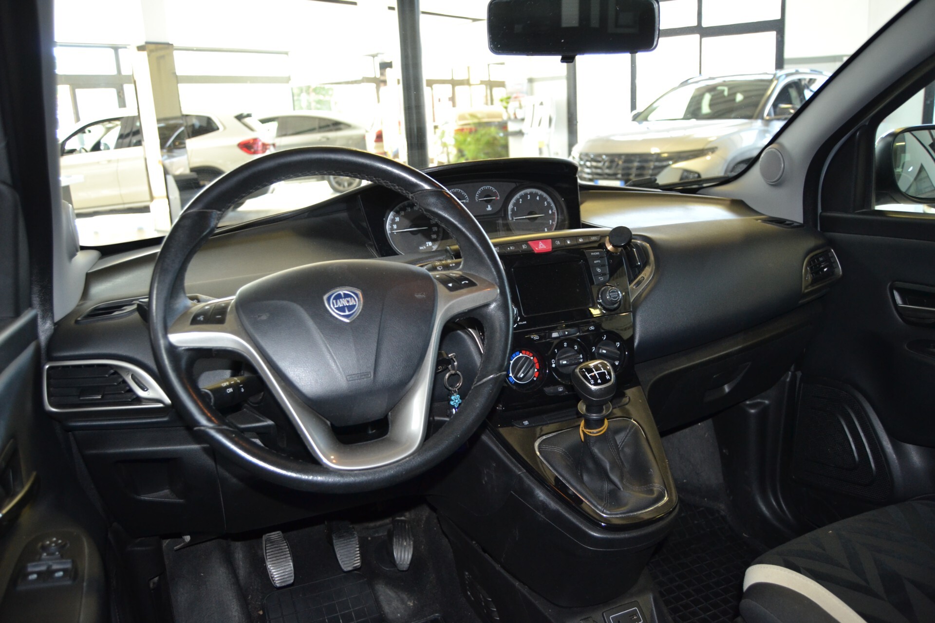 Lancia Ypsilon 1.2 69 CV 5 porte GPL Ecochic Gold