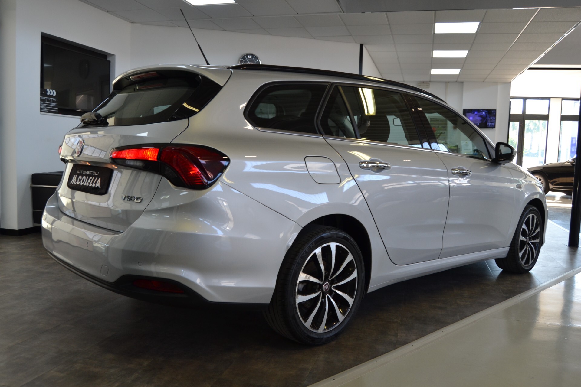 Fiat Tipo 1.6 MJT 120CV Lounge UniPro/Cruise/KMDOC