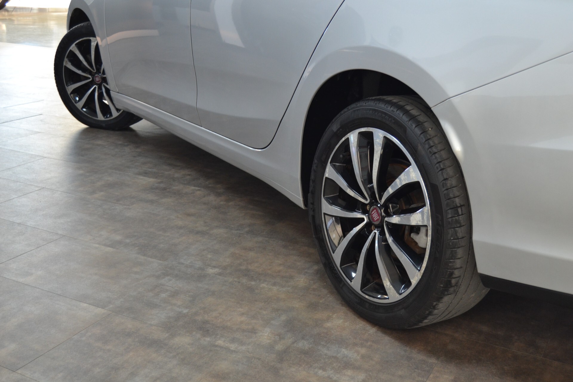 Fiat Tipo 1.6 MJT 120CV Lounge UniPro/Cruise/KMDOC