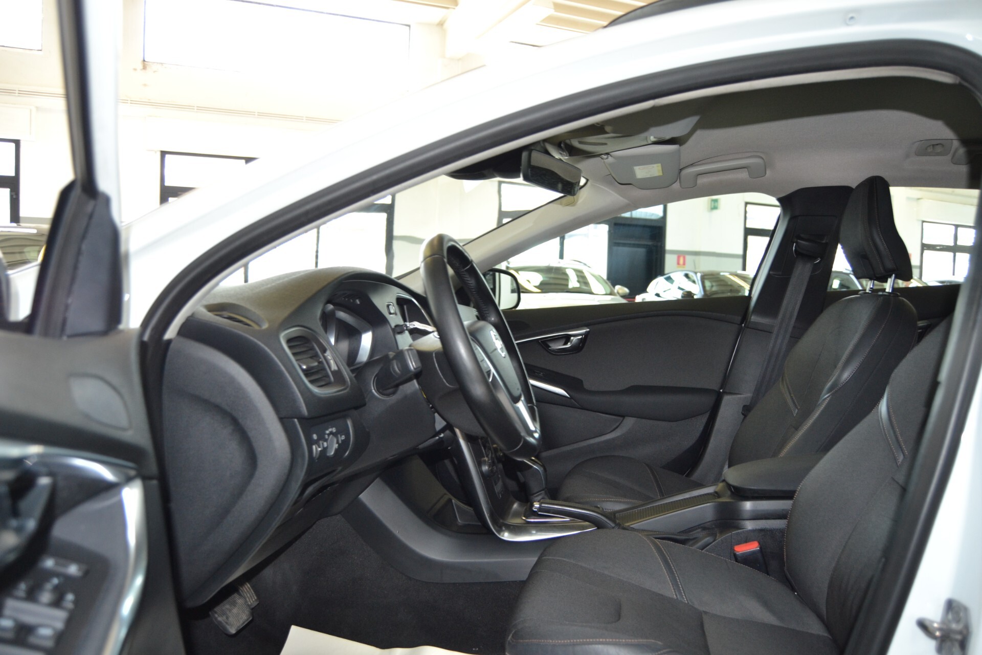 Volvo V40 Cross Country D2 1.6 Powershift Momentum