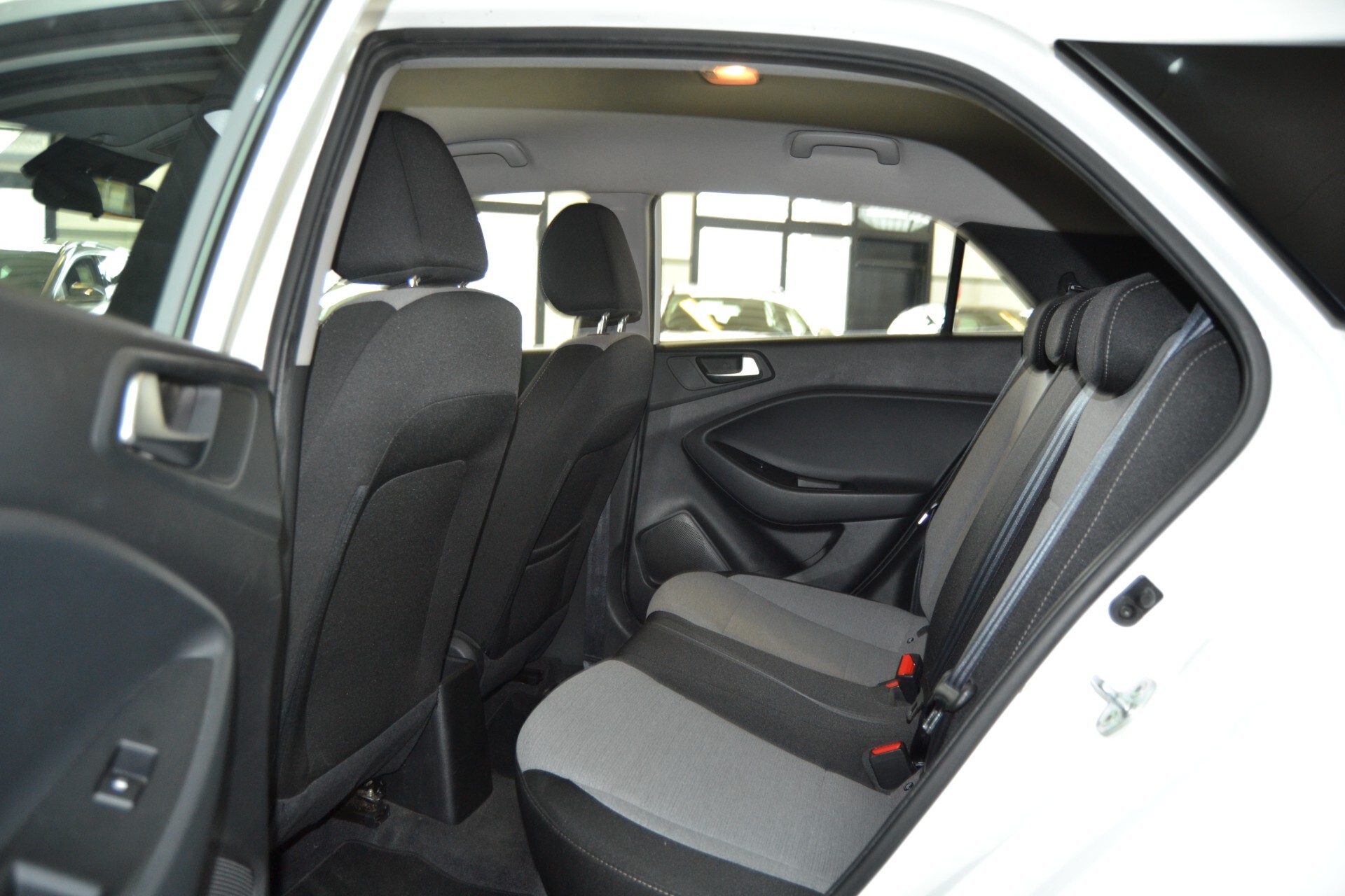 Hyundai i20 1.1 CRDi 6Marce/Euro6/25KM/L